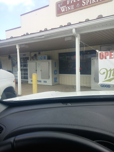 Liquor Store «Freeland Wine & Spirits», reviews and photos, 20231 Middletown Rd, Freeland, MD 21053, USA