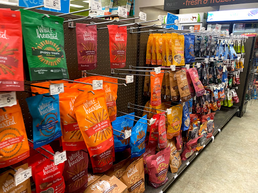 Pet Supply Store «Unleashed by Petco», reviews and photos, 520 S 23rd St, Philadelphia, PA 19146, USA