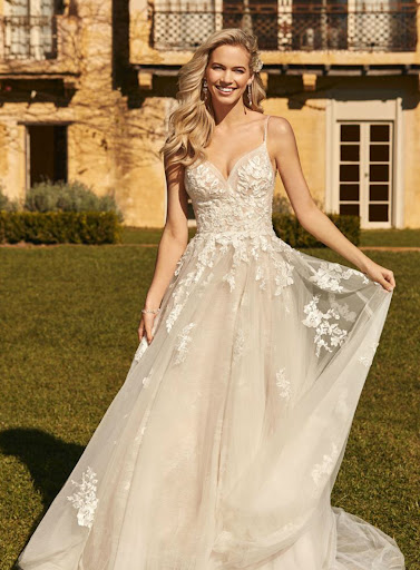 Wedding Store «Boulevard Bride», reviews and photos, 300 Lake St Louis Blvd, Lake St Louis, MO 63367, USA