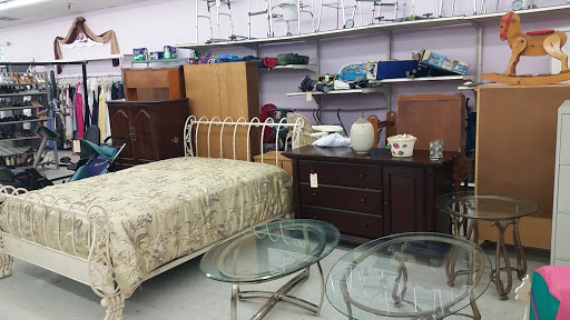 Thrift Store «Edgewood Thrift Store», reviews and photos, 1955 Pulaski Hwy, Edgewood, MD 21040, USA