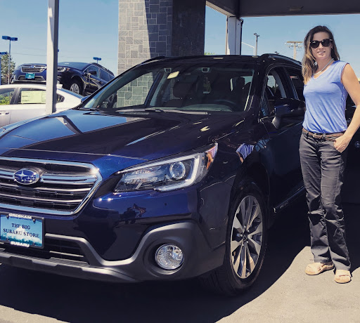 Car Dealer «Gresham Subaru», reviews and photos, 1925 E Powell Blvd, Gresham, OR 97080, USA