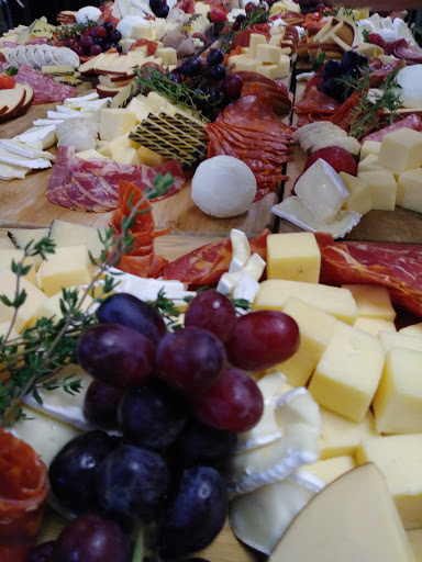 Shopping Mall «Fairfield Shopping Center», reviews and photos, 5322 Lord Dunmore Ct, Virginia Beach, VA 23464, USA