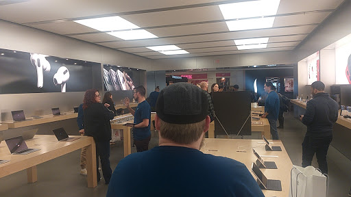 Computer Store «Apple Fair Oaks», reviews and photos, 11750 Fair Oaks Mall, Fairfax, VA 22033, USA