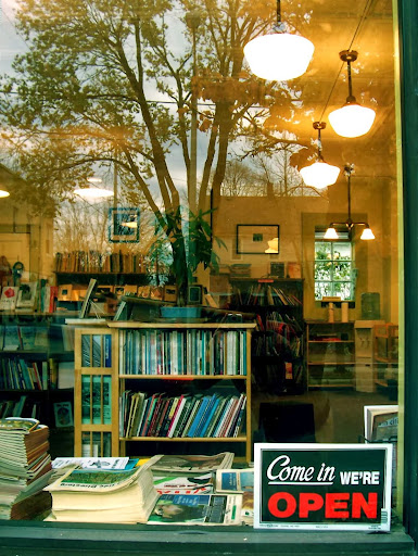 Woodland Pattern Book Center Inc, 720 E Locust St, Milwaukee, WI 53212, USA, 