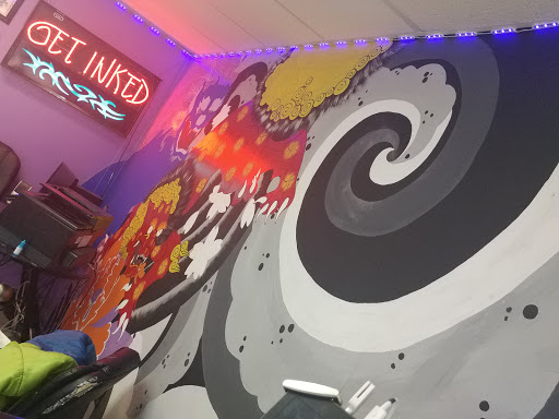 Tattoo Shop «Flesh Tones Body Art», reviews and photos, 41 W Ferguson Ave, Wood River, IL 62095, USA