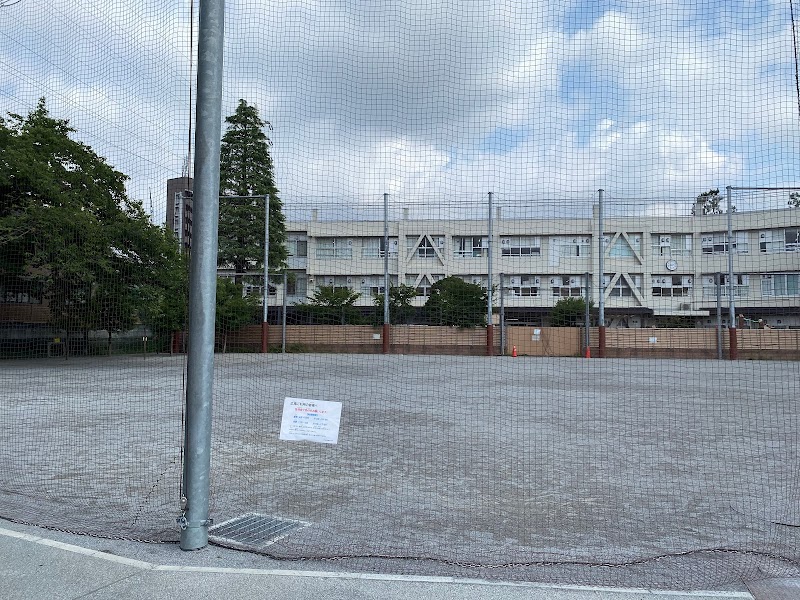 守山広場
