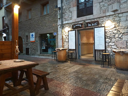 La bodega del buzu - C. Mayor, 33500 Llanes, Asturias, Spain