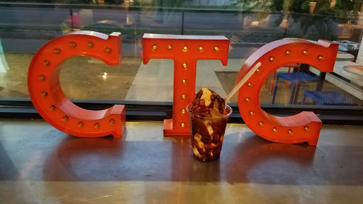 Ice Cream Shop «Cow Tipping Creamery», reviews and photos, 4715 S Lamar Blvd, Austin, TX 78745, USA