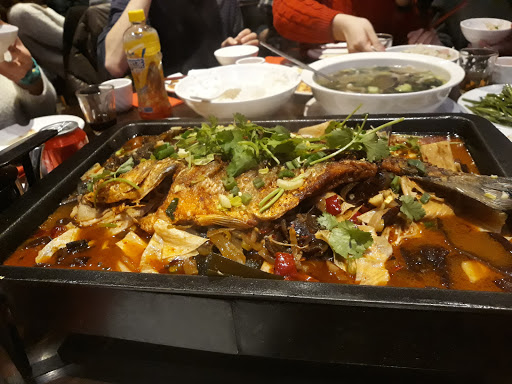 China Red Restaurant 满庭红川菜馆