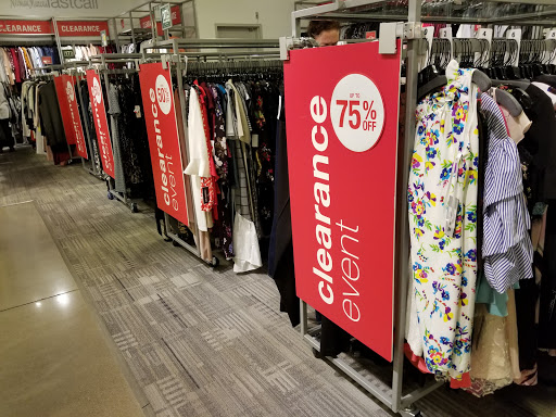 Clothing Store «Neiman Marcus Last Call», reviews and photos, 5220 Fashion Outlets Way #2085, Rosemont, IL 60018, USA