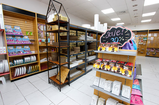 Baking Supply Store «Miles Cake & Candy Supplies», reviews and photos, 8801 SW 132nd St, Miami, FL 33176, USA