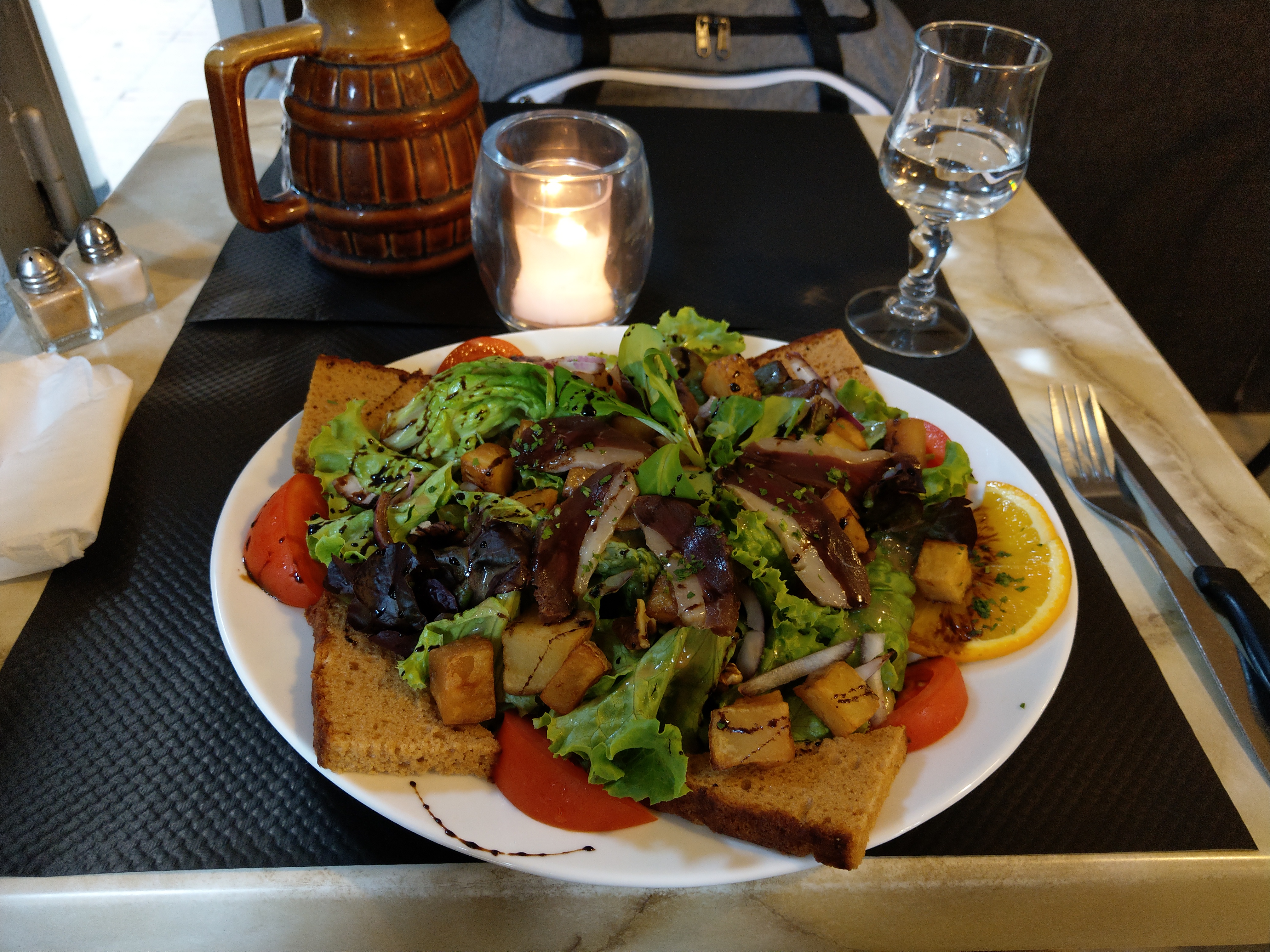 Photo n° 1 de l'avis de Chih.h fait le 15/10/2018 à 11:49