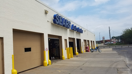 Auto Repair Shop «Sears Auto Center», reviews and photos, 4600 1st Ave NE, Cedar Rapids, IA 52402, USA