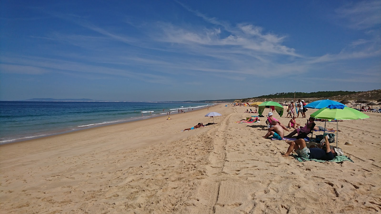 Praia do Meco'in fotoğrafı düz ve uzun ile birlikte