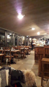 Atmosphère du Restaurant Le Bistrot de la Bulle à Charentilly - n°4