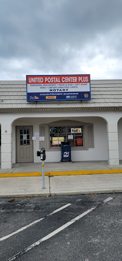 Mailbox Rental Service «United Postal Center Plus», reviews and photos, 3032 E Commercial Blvd, Fort Lauderdale, FL 33308, USA