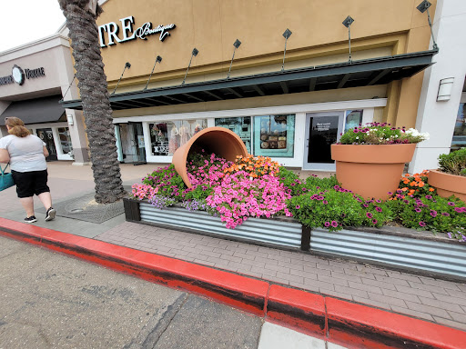 Flower Hill Promenade, 2720 Via De La Valle, Del Mar, CA 92014, USA, 