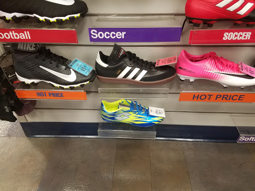 Sporting Goods Store «Big 5 Sporting Goods», reviews and photos, 705 E Birch St, Brea, CA 92821, USA