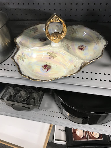 Thrift Store «Goodwill», reviews and photos