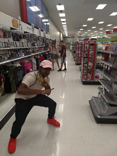 Department Store «Target», reviews and photos, 975 Co Rd E East, Vadnais Heights, MN 55127, USA