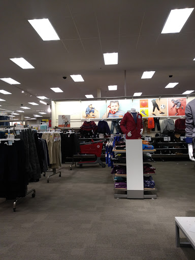 Department Store «Target», reviews and photos, 2401 Coulee Rd, Hudson, WI 54016, USA