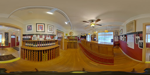 Wine Bar «Lynfred Winery», reviews and photos, 971 N Milwaukee Ave, Wheeling, IL 60090, USA