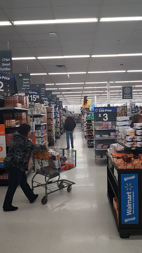 Shopping Mall «Crossroads Shopping Center», reviews and photos, 1525 U.S. 41, Schererville, IN 46375, USA