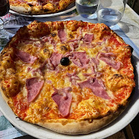 Pizza du Restaurant français Restaurant La Flambée à Bonnieux - n°6