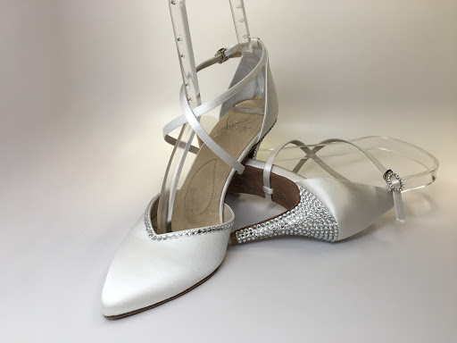 Shoe Store «Signature Shoes», reviews and photos, 271 Westwood Ave, Westwood, NJ 07675, USA