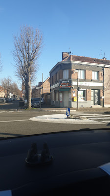 Corner Market à Lens