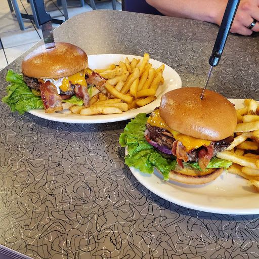 American Restaurant «The Purple Cow Restaurant», reviews and photos, 8026 Cantrell Rd, Little Rock, AR 72227, USA