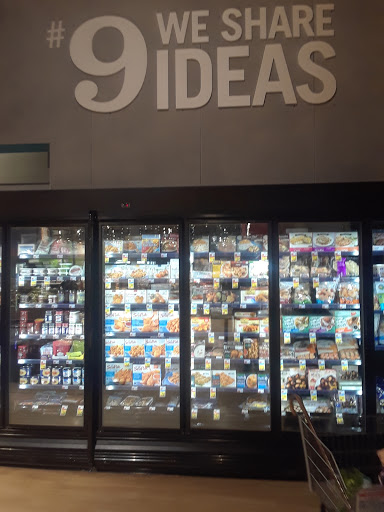 Supermarket «Market 32», reviews and photos, 990 Torringford St, Torrington, CT 06790, USA