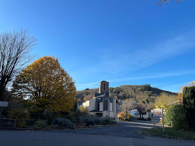 Place Antoine Courriere à Cuxac-Cabardès