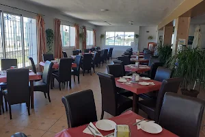 Café restaurante villa blanca image