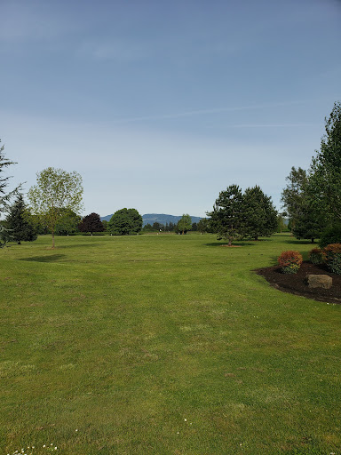 Country Club «Shadow Hills Country Club», reviews and photos, 92512 River Rd, Junction City, OR 97448, USA