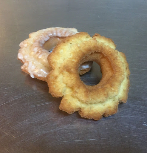 Bakery «Almont Pastry Shop», reviews and photos, 102 N Main St, Almont, MI 48003, USA