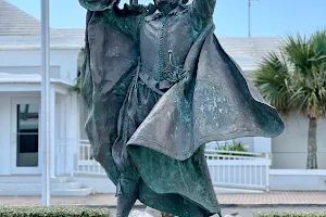 Sir George Somers Statue image