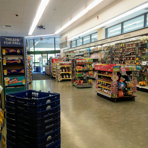 Drug Store «Walgreens Roeland Park», reviews and photos, 4951 Roe Blvd, Roeland Park, KS 66205, USA