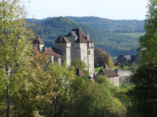 Lodge Lou Pe De Gril : Location 4 gites proche Brive la Gaillarde, Rocamadour en Corrèze Vallée de la Dordogne Curemonte