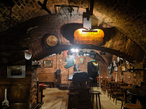 Irish Castle Pub