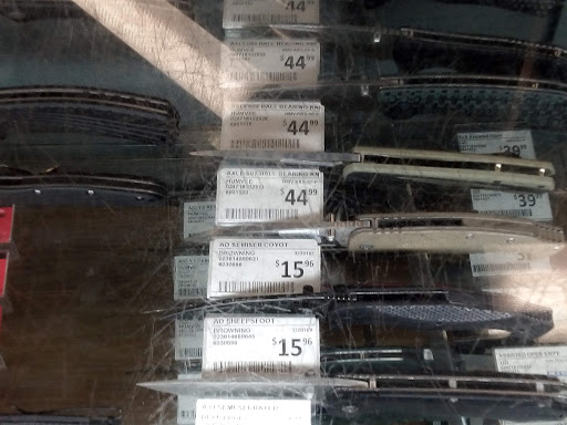 Sporting Goods Store «Big 5 Sporting Goods», reviews and photos, 3420 Wilshire Blvd, Los Angeles, CA 90010, USA