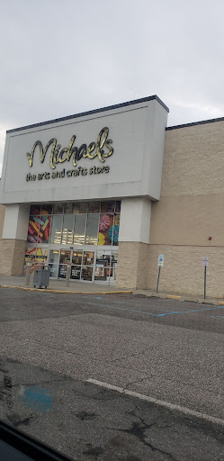 Craft Store «Michaels», reviews and photos, 650 Sunrise Hwy, Valley Stream, NY 11581, USA