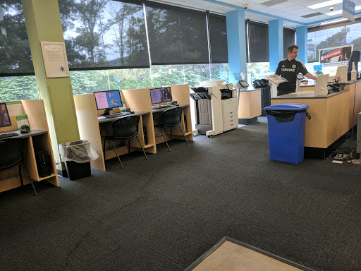 Print Shop «FedEx Office Print & Ship Center», reviews and photos, 255 NJ-35, Eatontown, NJ 07724, USA