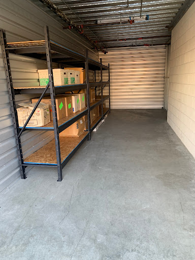 Self-Storage Facility «StorQuest Self Storage», reviews and photos, 100 N Skyline Dr, Thousand Oaks, CA 91362, USA