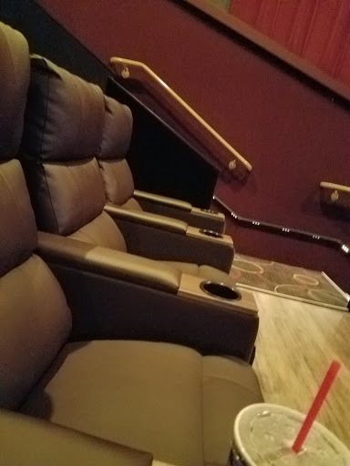 Movie Theater «Malco Rogers Towne Cinema», reviews and photos, 621 N 46th St, Rogers, AR 72756, USA