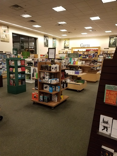 Book Store «Barnes & Noble Booksellers Crocker Park», reviews and photos, 198 Crocker Park Blvd, Westlake, OH 44145, USA