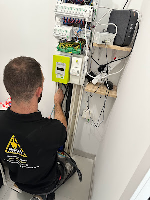 AD ELEC ⚡ Électricité générale - Installateur en domotique et vidéosurveillance et alarme à Saintes en Charente-Maritime. à Chaniers