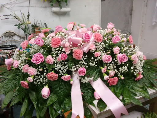 Florist «Colonial Florists of Charlotte», reviews and photos, 2119 Shamrock Dr, Charlotte, NC 28205, USA