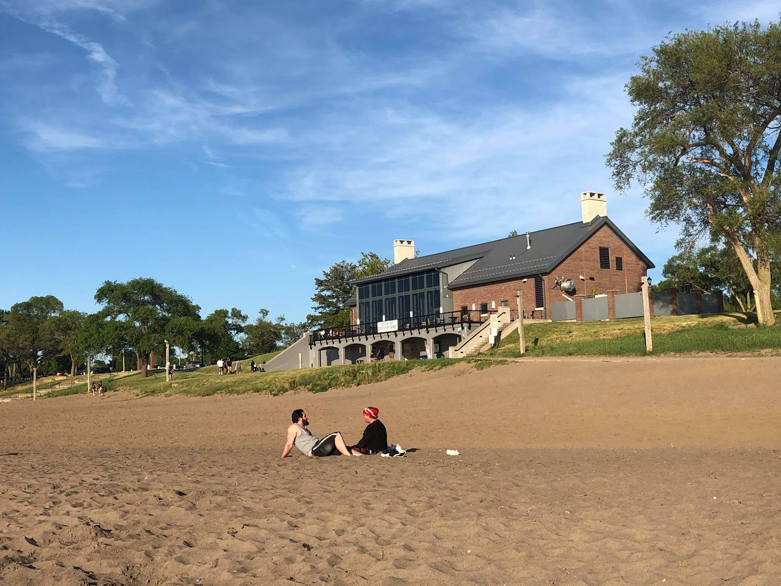 Lakeview Beach'in fotoğrafı - rahatlamayı sevenler arasında popüler bir yer