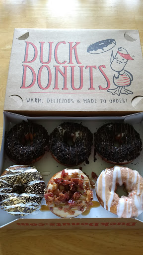 Donut Shop «Duck Donuts - Chocolate Avenue», reviews and photos, 261 W Chocolate Ave, Hershey, PA 17033, USA